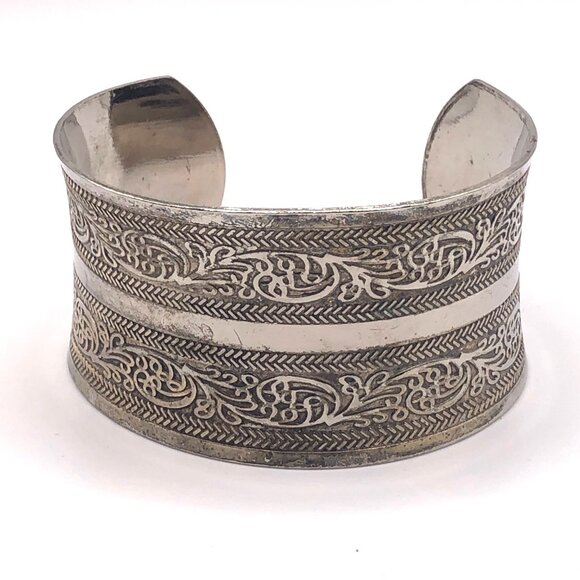 Vintage Silver Tone Wide Cuff Bracelet Etched Scrollwork, Boho Statement - Picture 7 of 15